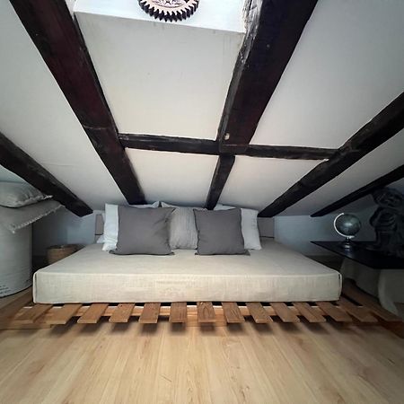 Apartment In Monumental Square Madrid Center Exterior photo