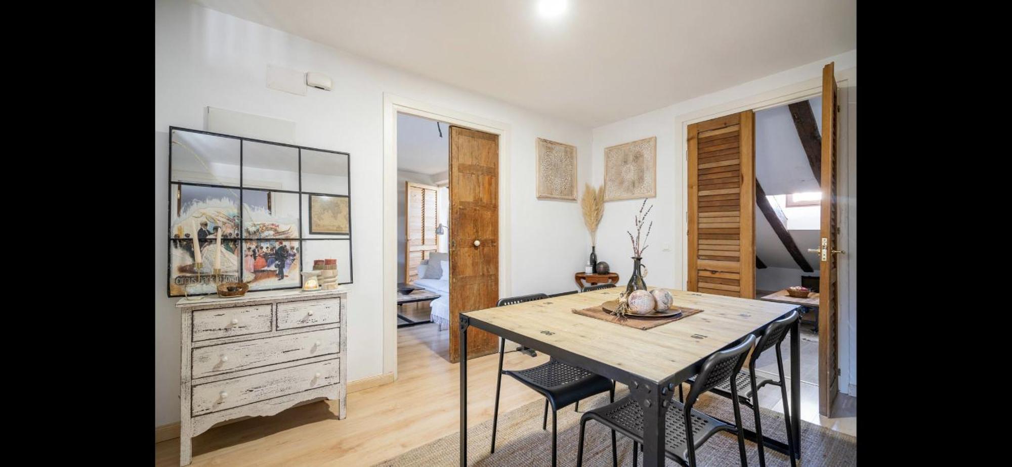 Apartment In Monumental Square Madrid Center Exterior photo
